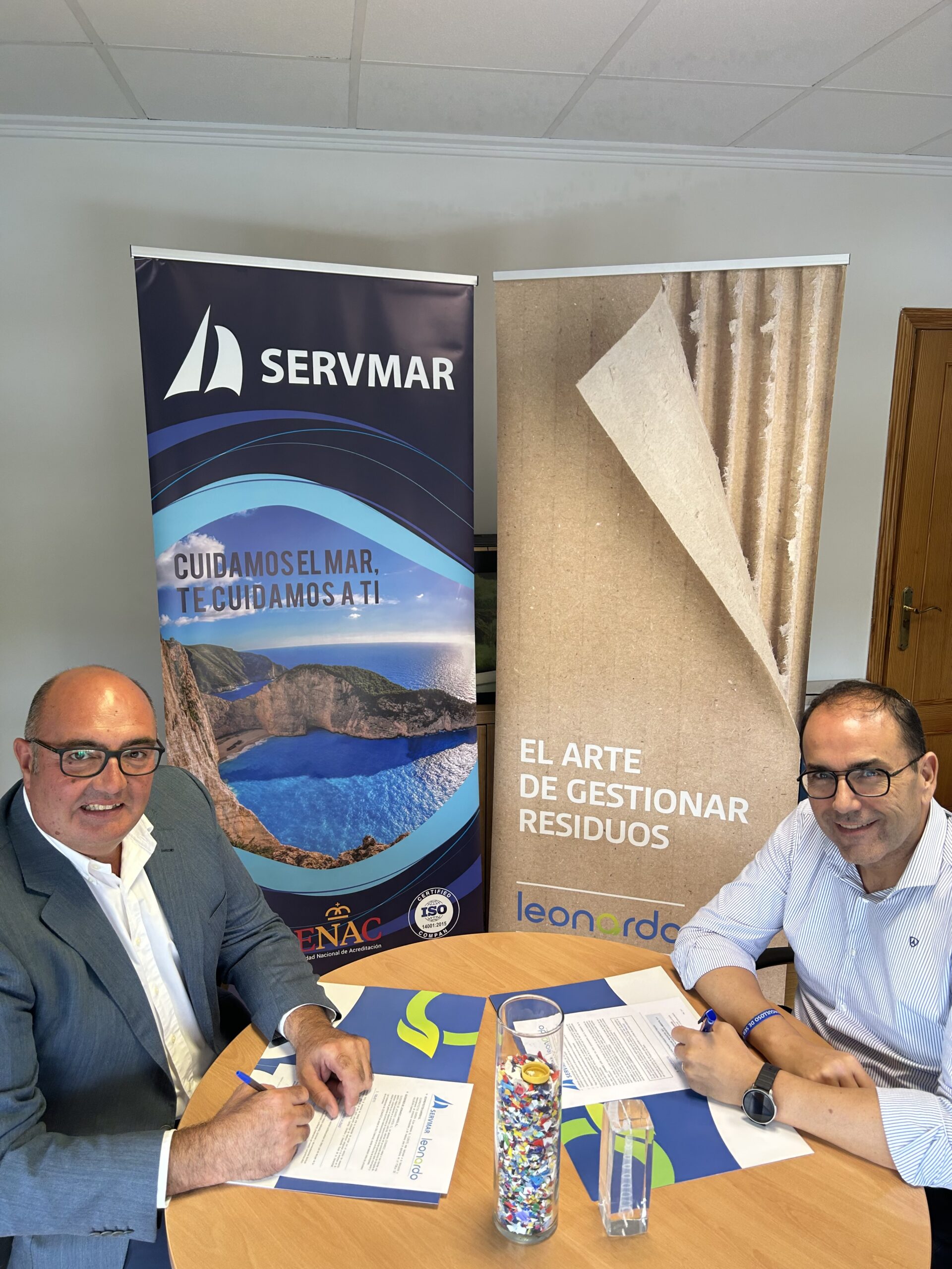 Servmar y Sucesores de Leonardo García firman un acuerdo de colaboración bajo los protocolos de ECOEMBES.